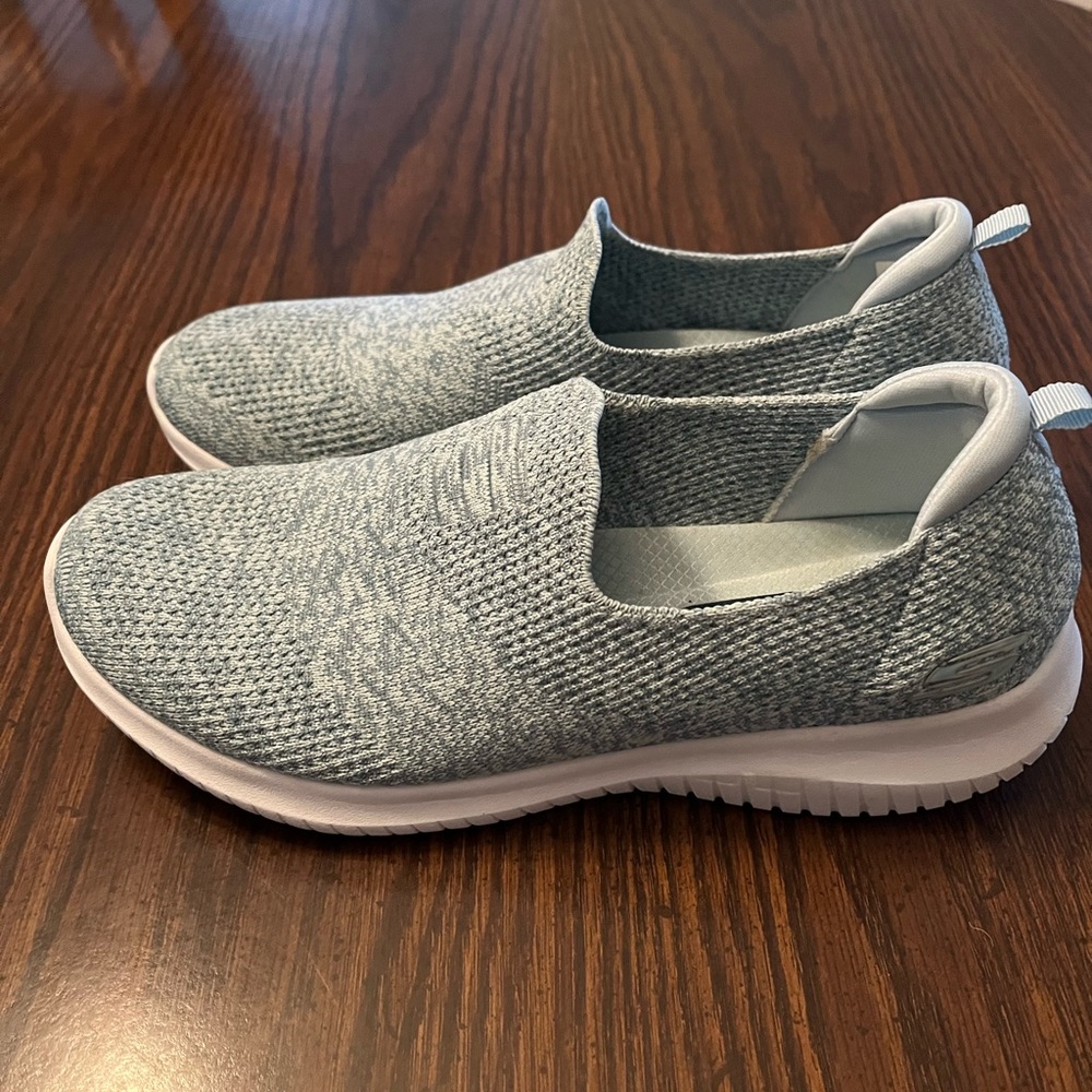 SKETCHERS air cooled memory foam slip ons! Womens 9.5- WORN ONCE